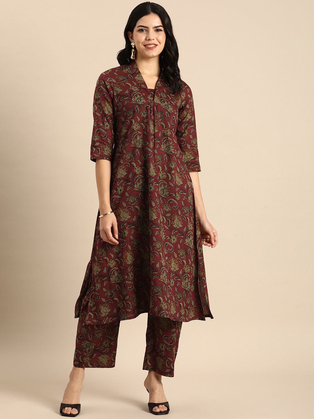 

Anouk Floral Printed Pleated Pure Cotton Kurta with Trousers, Maroon