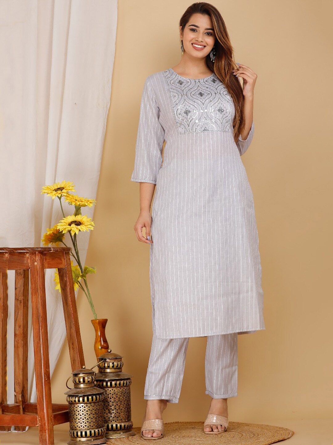 

KALINI Embroidered Sequinned Kurta with Trousers, Grey