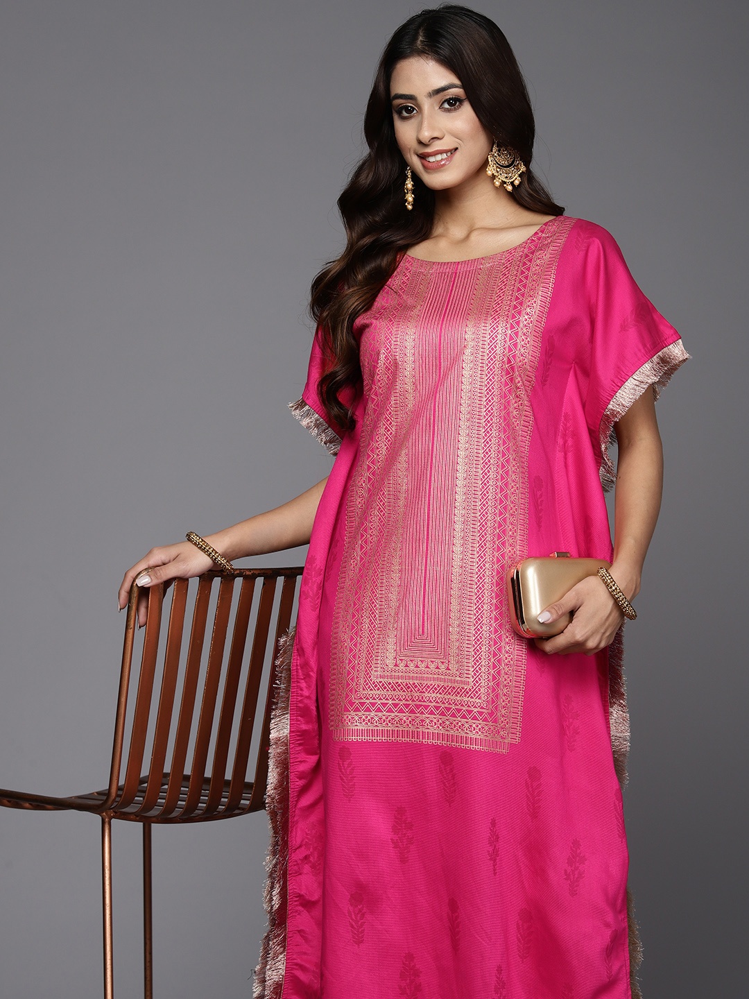 

Indo Era Women Ethnic Motifs Printed Regular Kurta with Trousers, Pink