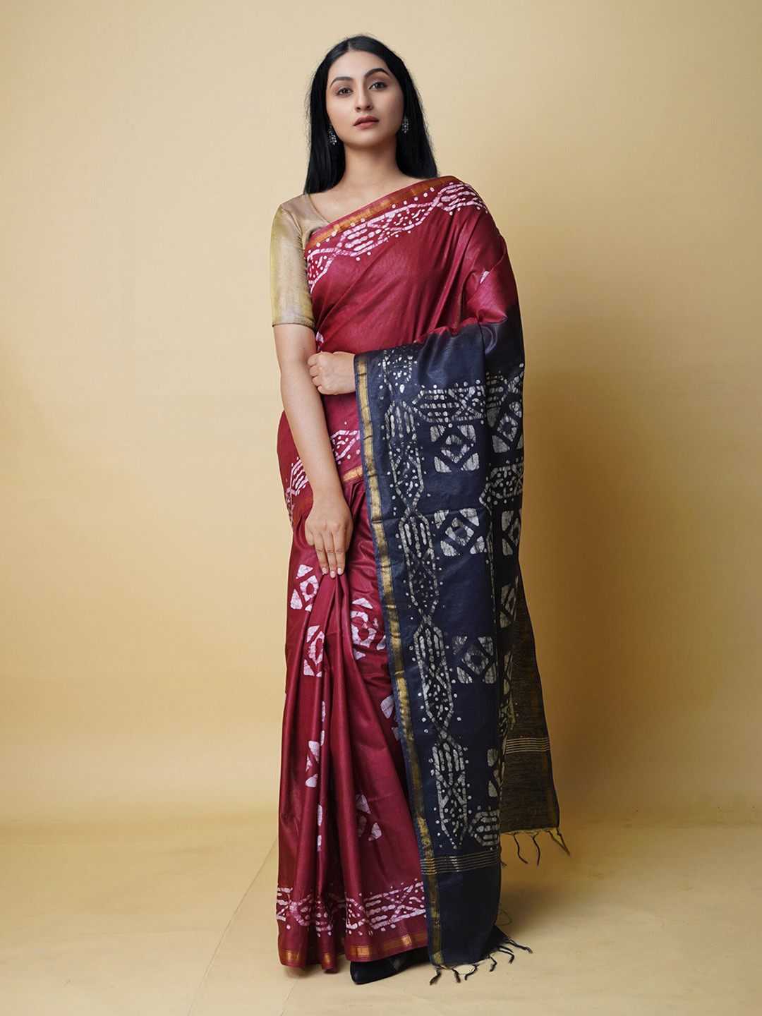 

Unnati Silks Batik Printed Zari Silk Cotton Chanderi Saree, Maroon