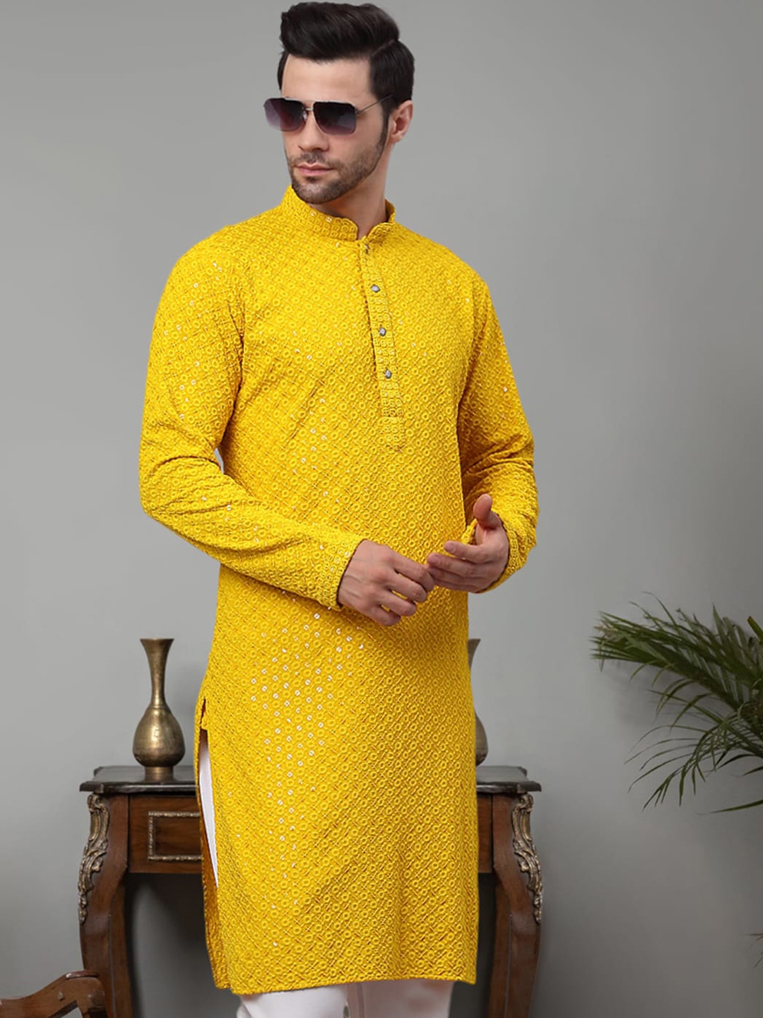

Jompers Floral Embroidered Chikankari Mandarin Collar Straight Kurta, Yellow