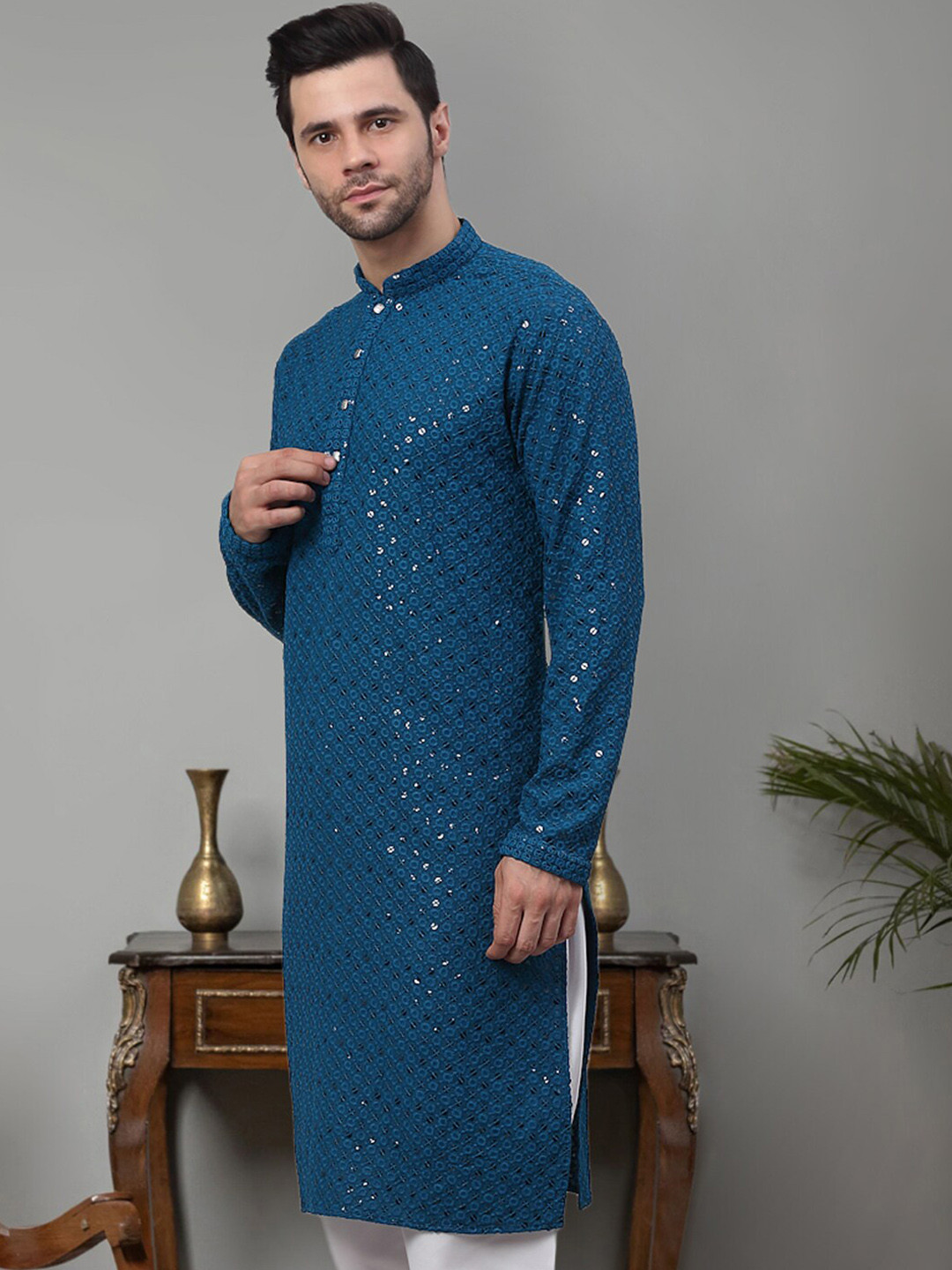 

Jompers Floral Embroidered Sequinned Pure Cotton Straight Kurta, Blue