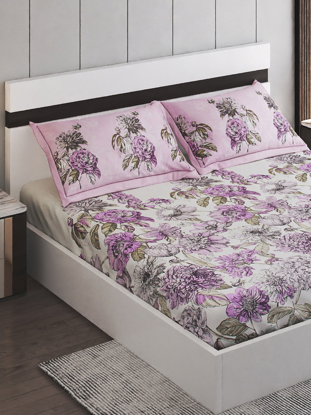 

Home Centre Purple & White Floral Cotton 120 TC Queen Bedsheet With 2 Pillow Covers