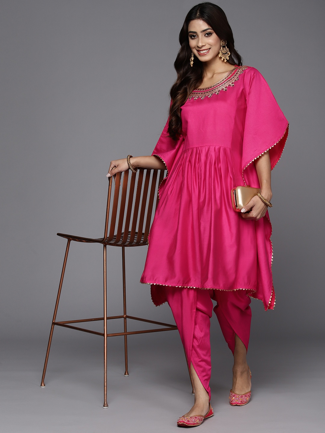 

Indo Era Women Ethnic Motifs Embroidered Empire Kurta with Dhoti Pants, Pink