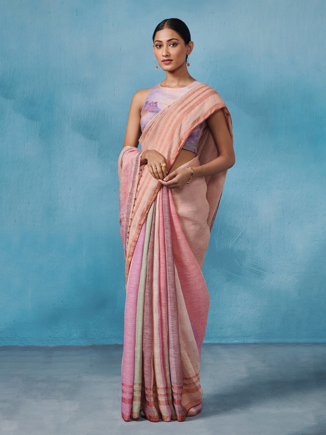

Dressfolk Colourblocked Zari Saree, Peach