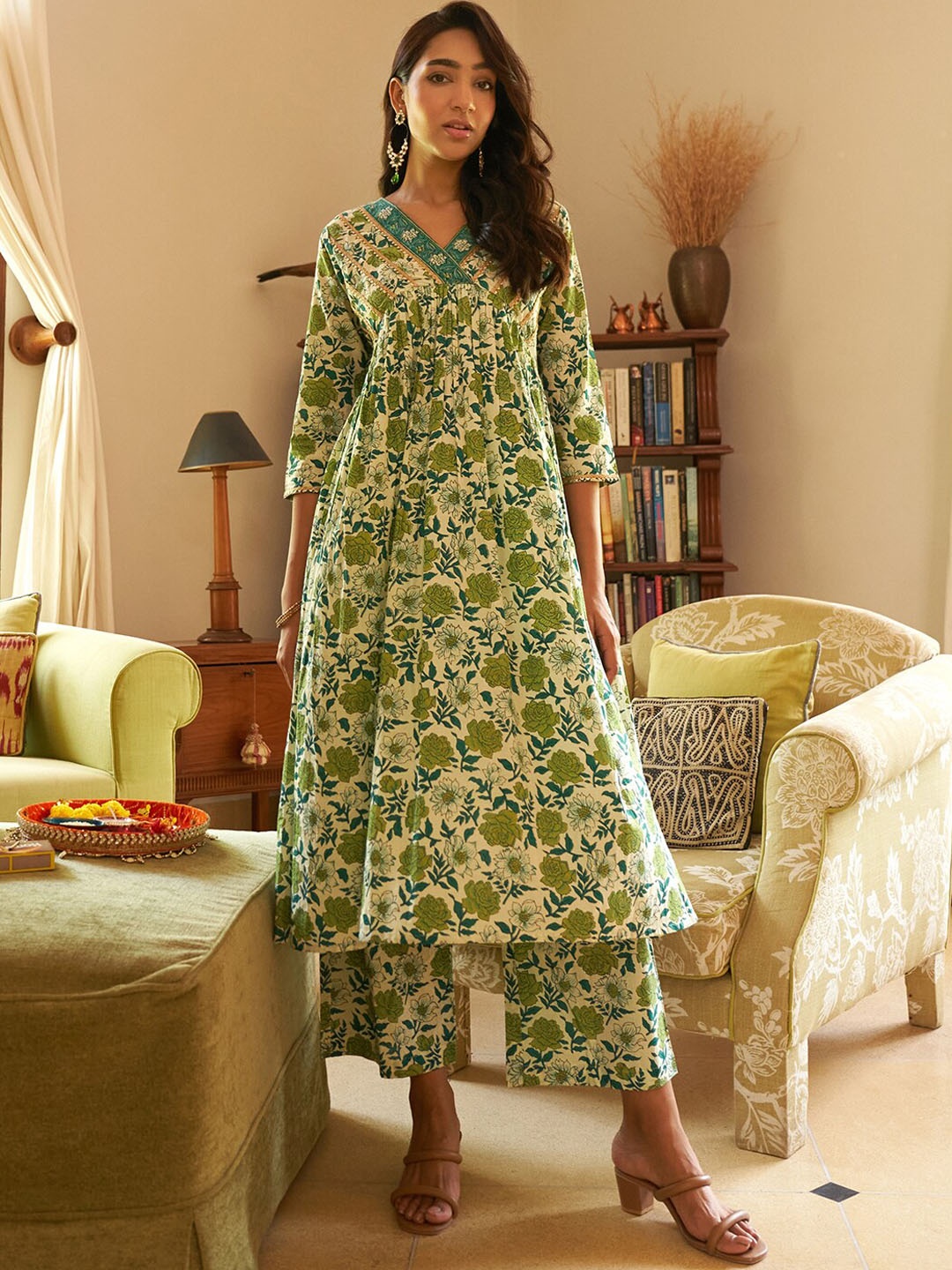 

Janasya Floral Printed Pure Cotton Empire A-Line Kurta With Palazzos, Off white