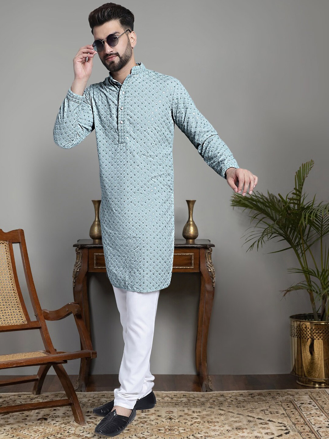 

Jompers Floral Embroidered Chikankari Pure Cotton Kurta with Churidar, Blue