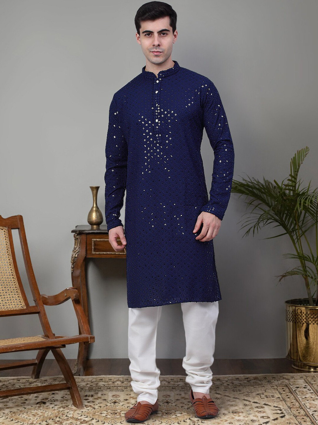 

Jompers Floral Chikankari Embroidered Sequinned Pure Cotton Kurta With Churidar, Navy blue