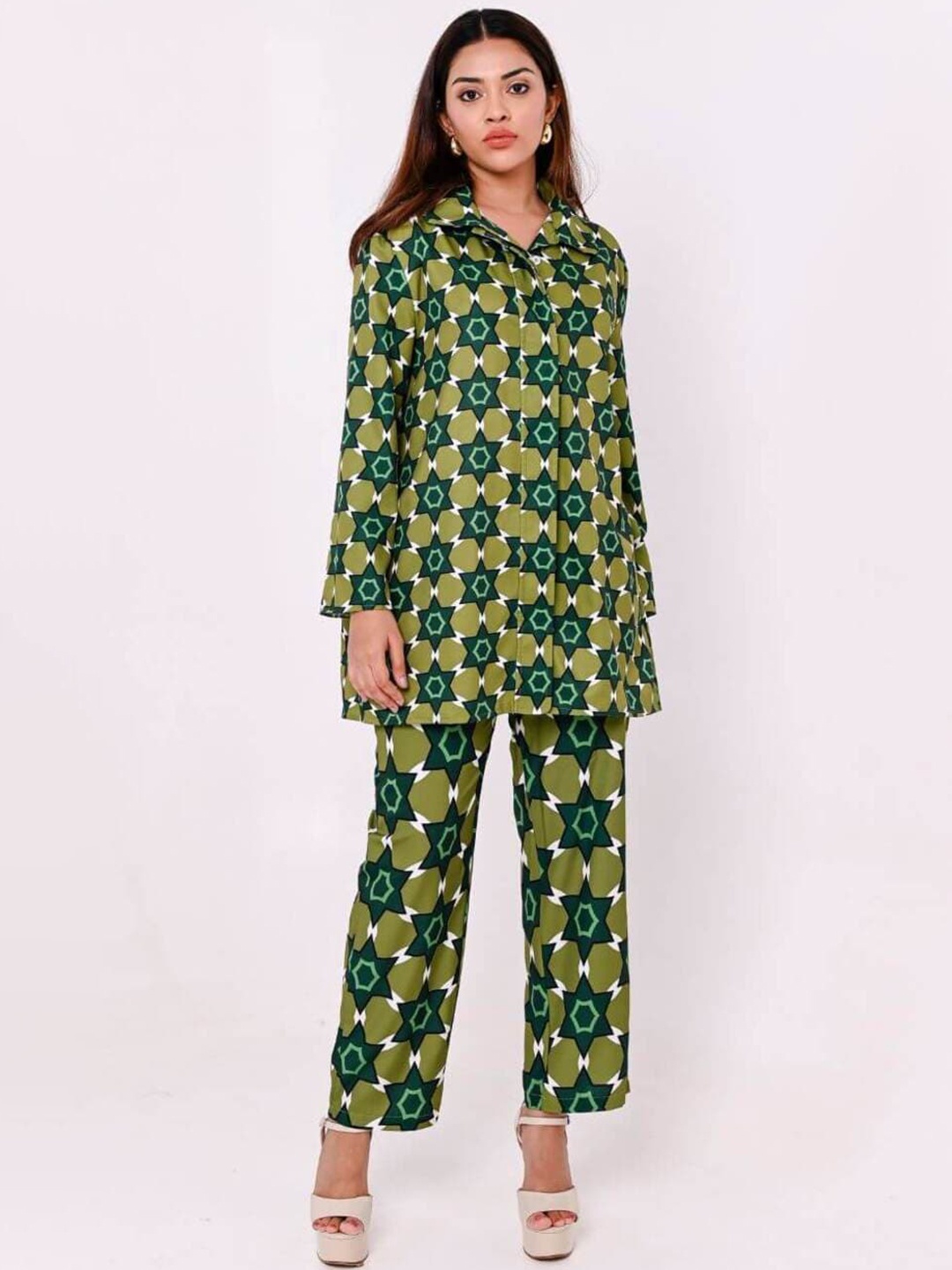 

FancyPants Floral Printed Shirt Collar Shirt With Trousers Co-Ords, Green