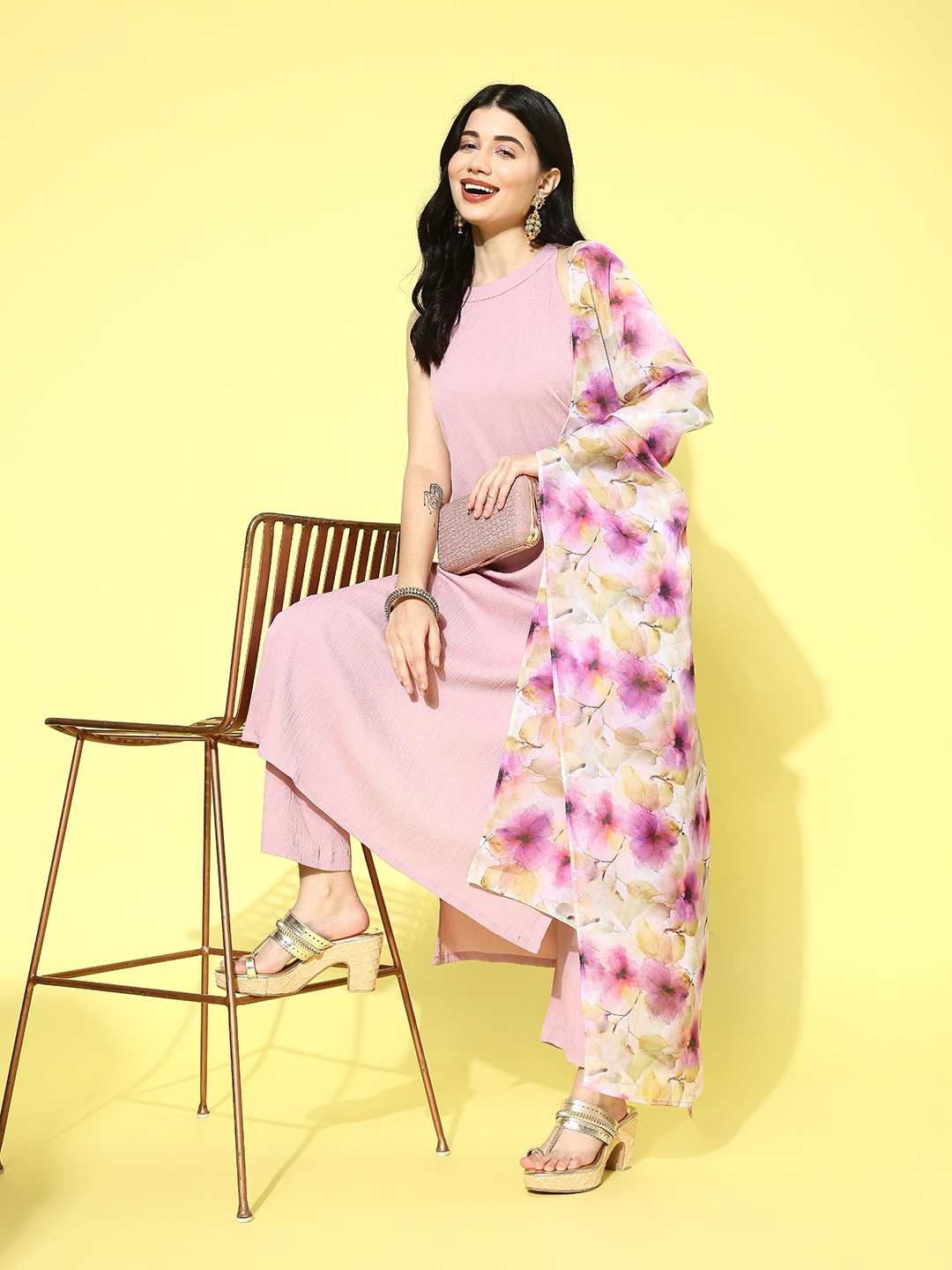 

Varanga Regular Halter Neck Silk Crepe Kurta with Trousers & Dupatta, Pink