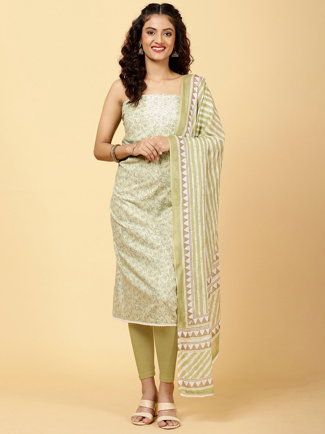 

Meena Bazaar Floral Printed Unstitched Dress Material, Green