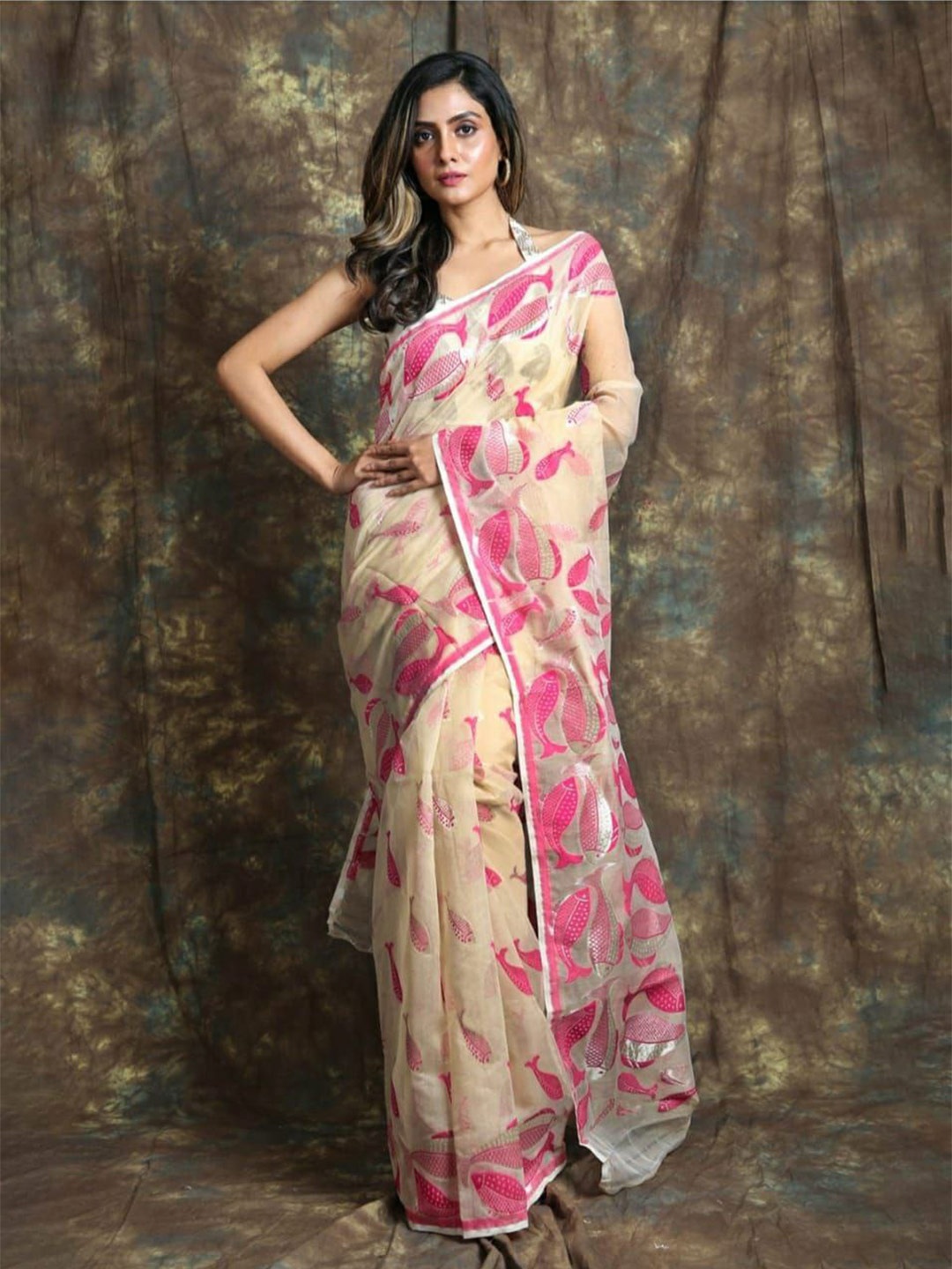 

Fashion Booms Ethnic Motifs Art Silk Banarasi Saree, Cream