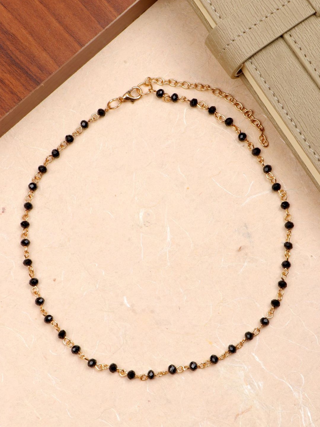 

Crunchy Fashion Gold-Plated Choker Necklace