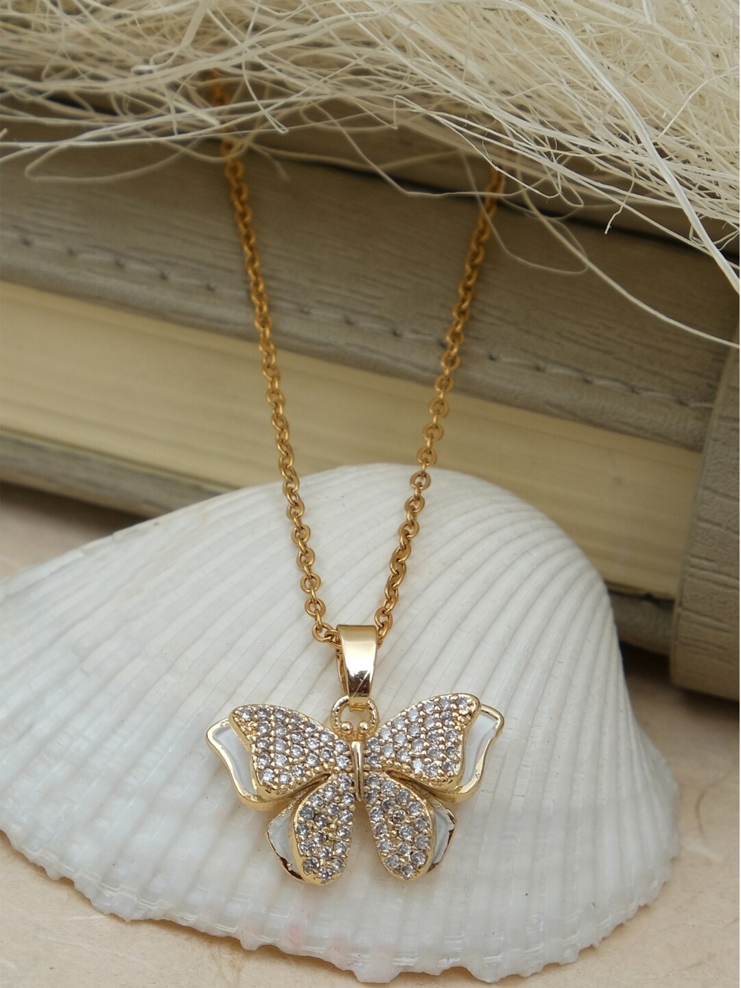 

Crunchy Fashion Gold-Plated Crystal Studded Butterfly Pendant Chain