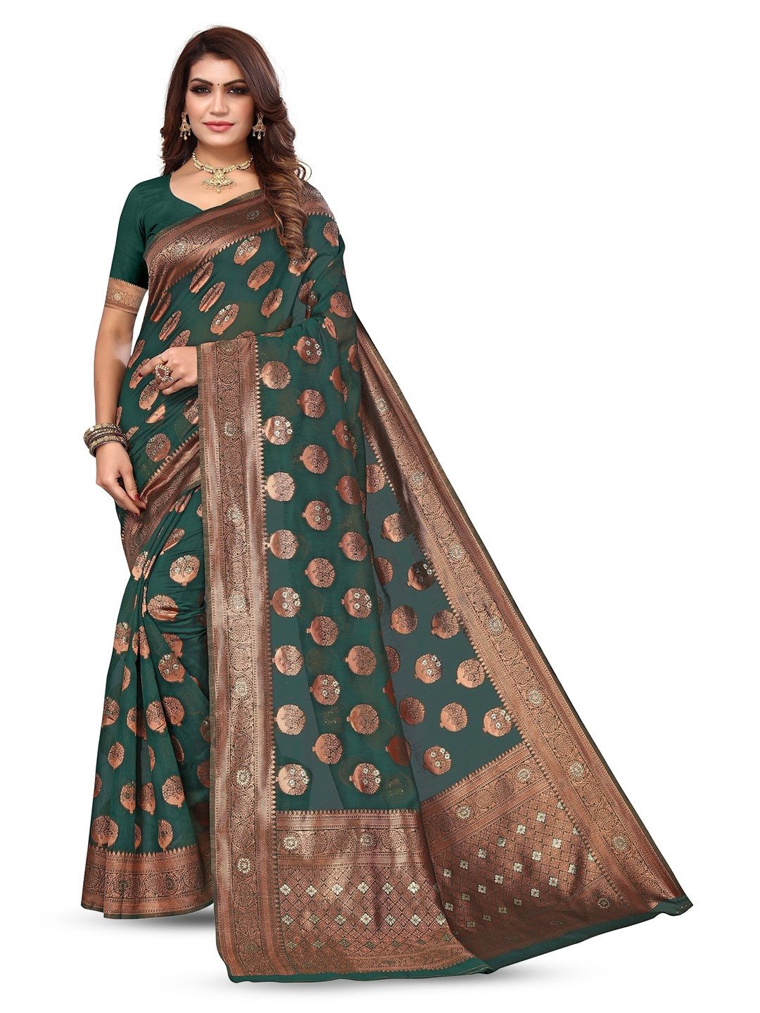 

Varanga Ethnic Motifs Woven Design Zari Banarasi Saree, Green