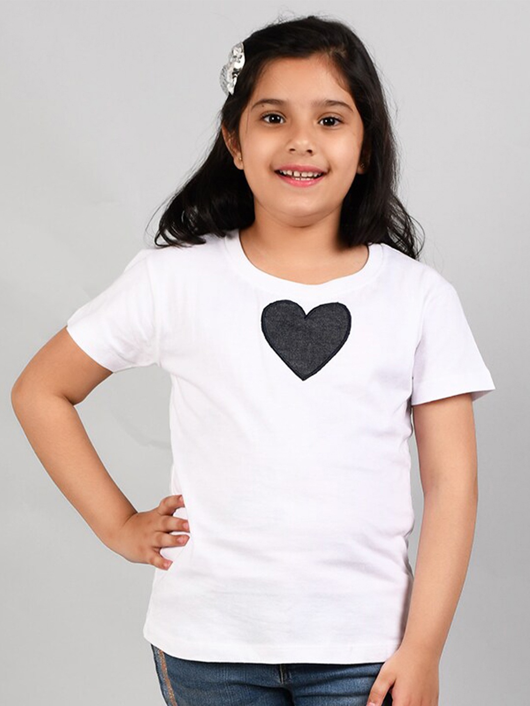 

VYN Girls Round Neck Applique Cotton Casual T-shirt, White