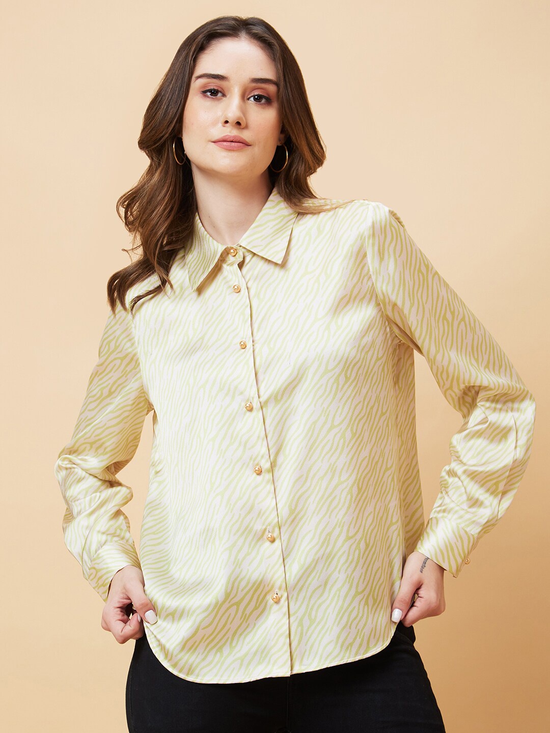 

Globus Shirt Collar Print Shirt Style Top, White