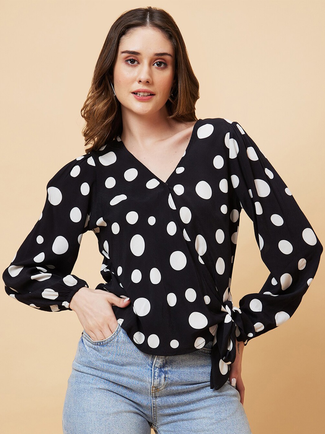 

Globus Women Polka Dots Tie-Up Wrap Top, Black