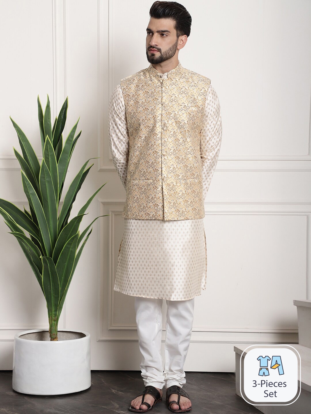 

SOJANYA Ethnic Motifs Woven Design Kurta With Churidar, Cream