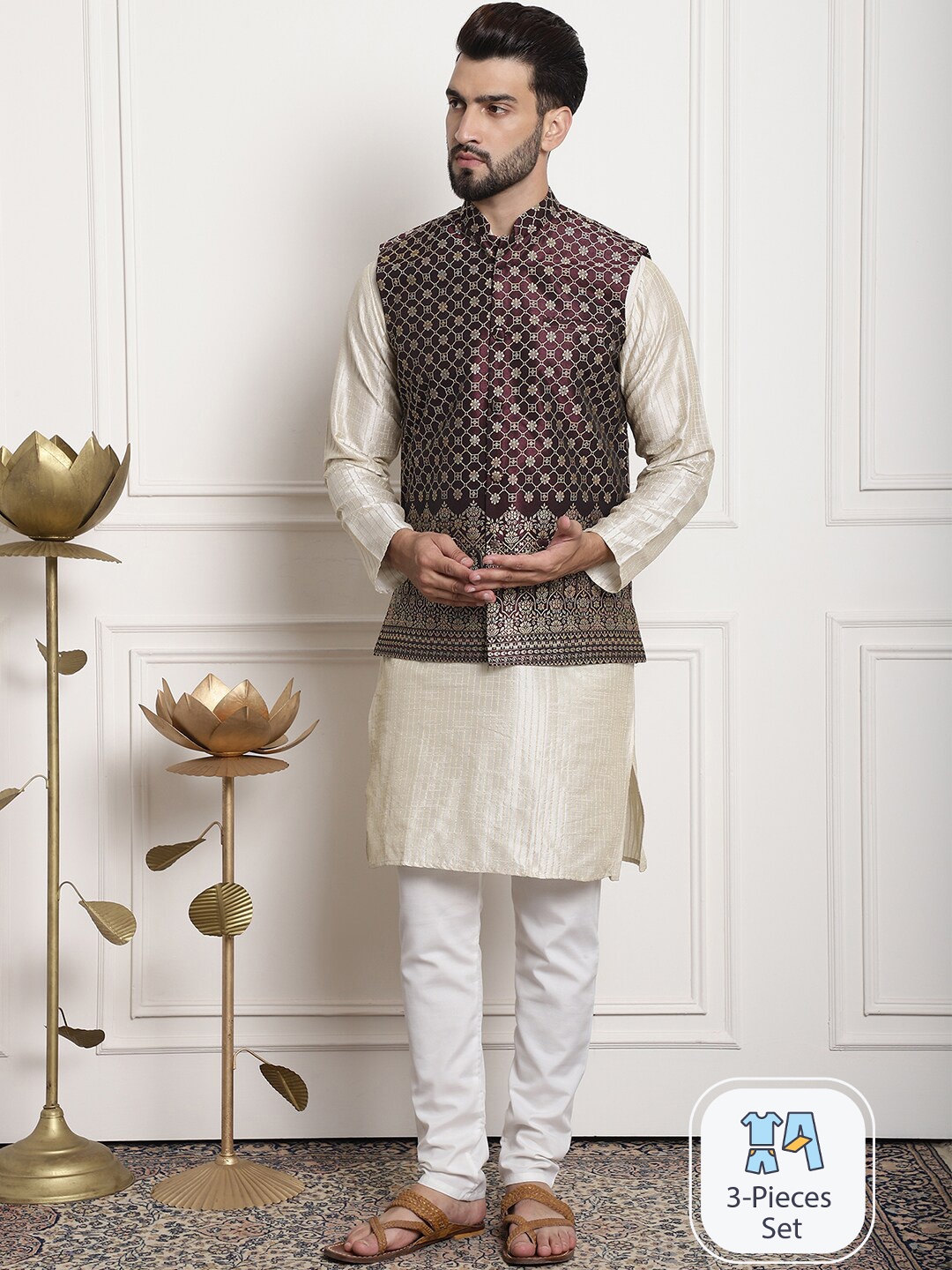 

SOJANYA Striped Regular Kurta & Pyjamas With Woven Design Nehru Jacket, Cream