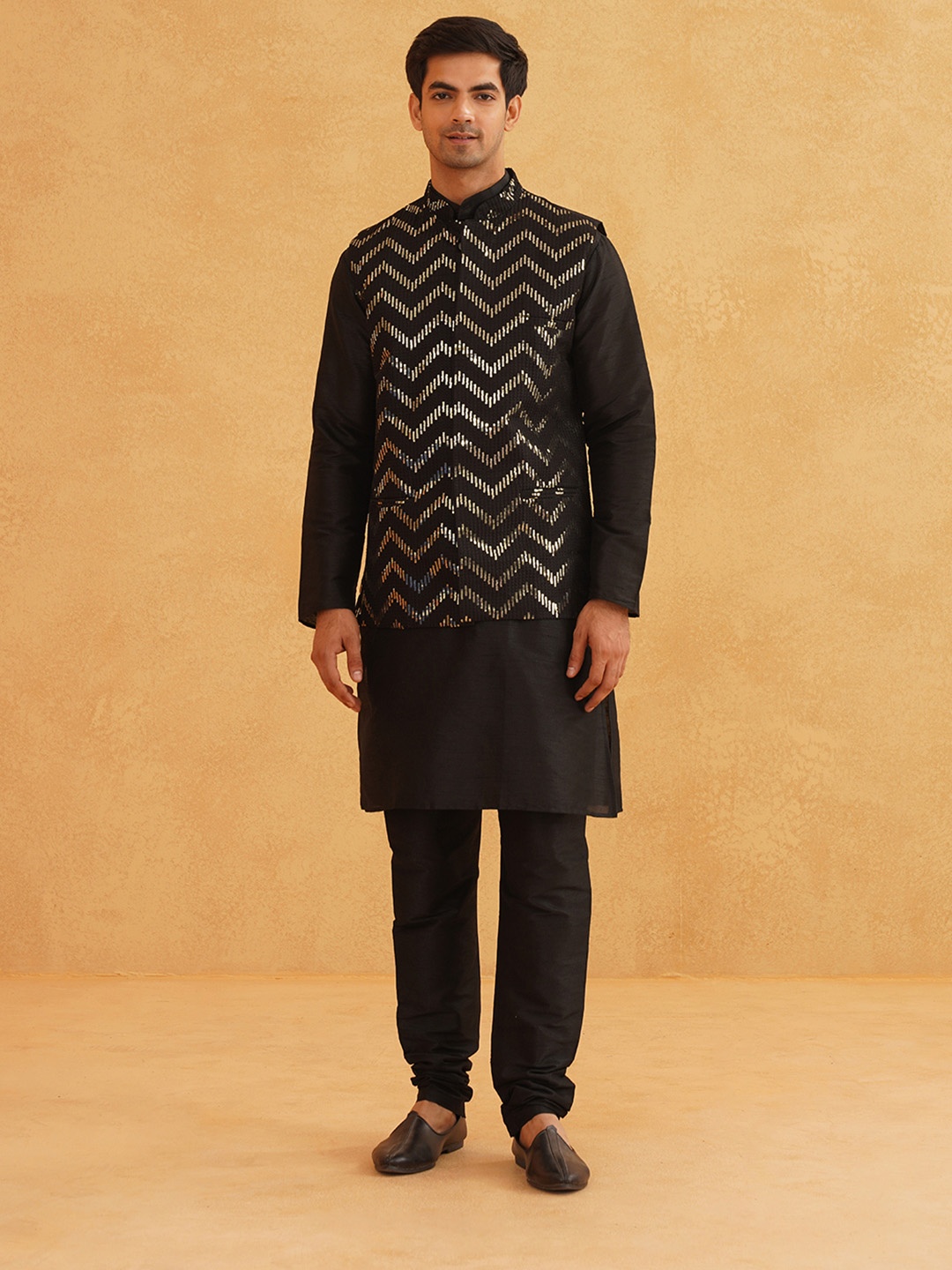 

SOJANYA Regular Sequinned Embellished Kurta & Churidar With Nehru Jacket, Black