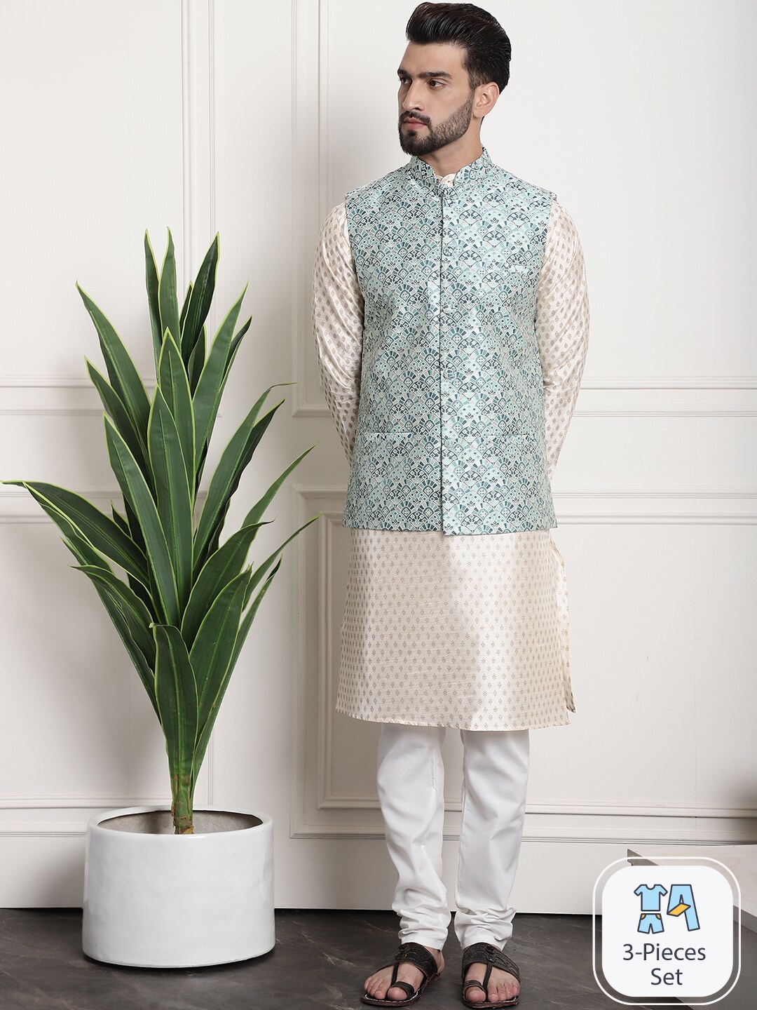 

SOJANYA Ethnic Motif Woven Design Regular Kurta & Churidar With Nehru Jacket, Cream