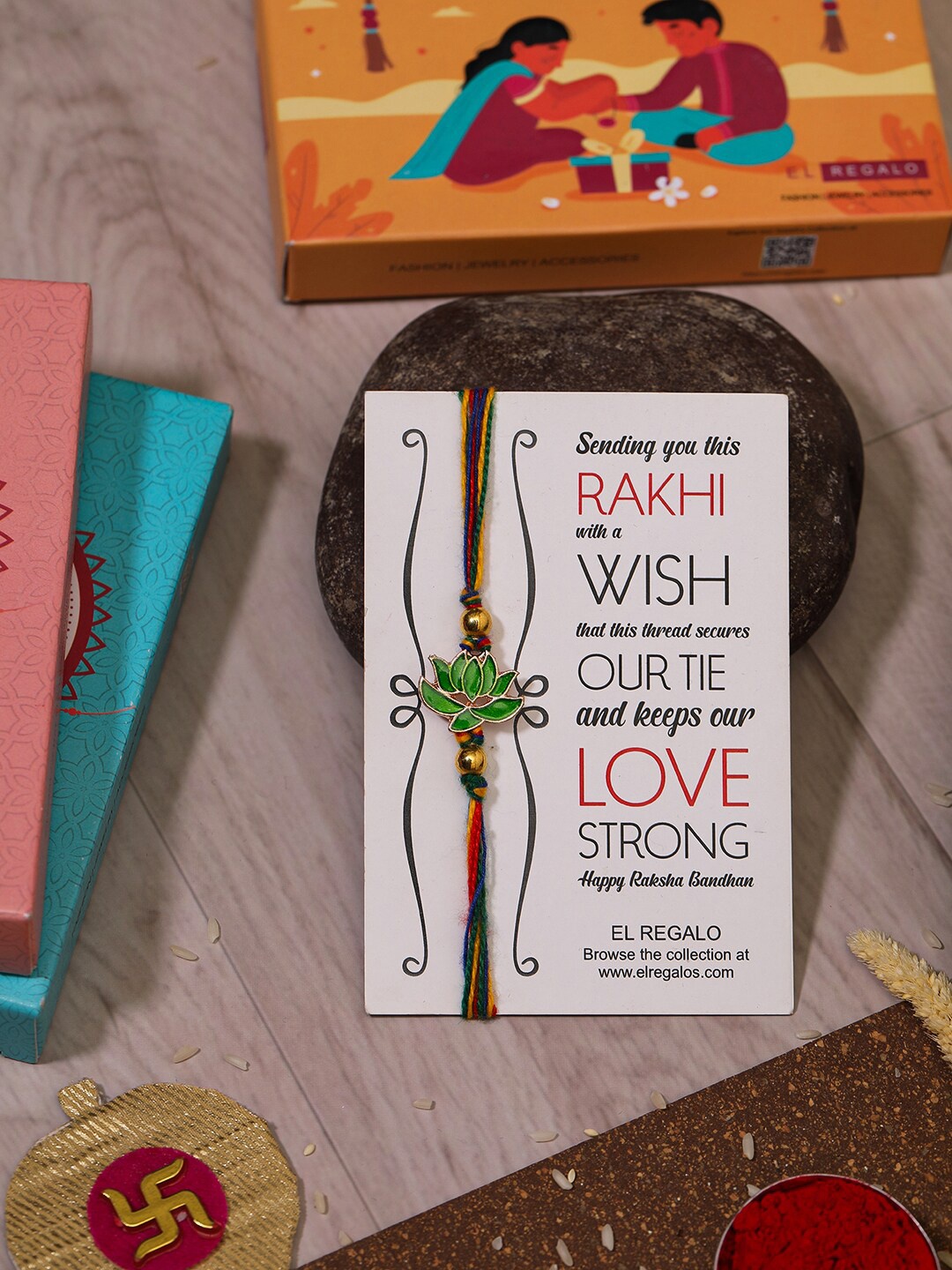 

EL REGALO Men Lotus Rakhi With Roli And Chawal, Gold