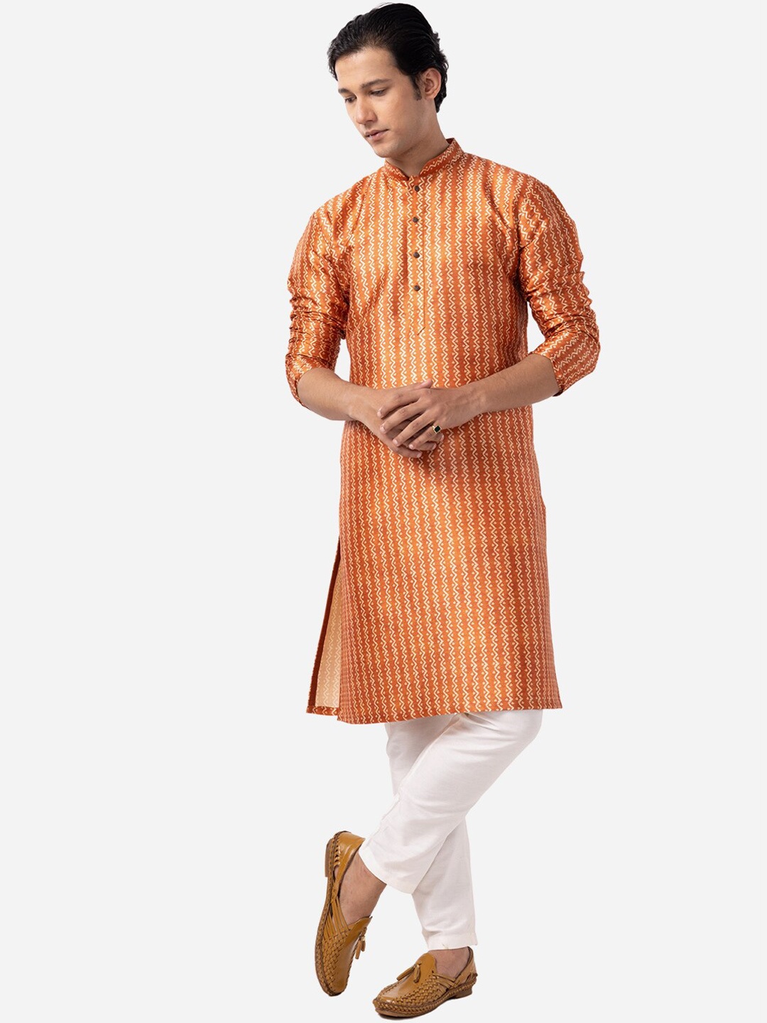 

THE KURTA COMPANY Striped Mandarin Collar Silk Kurta, Brown