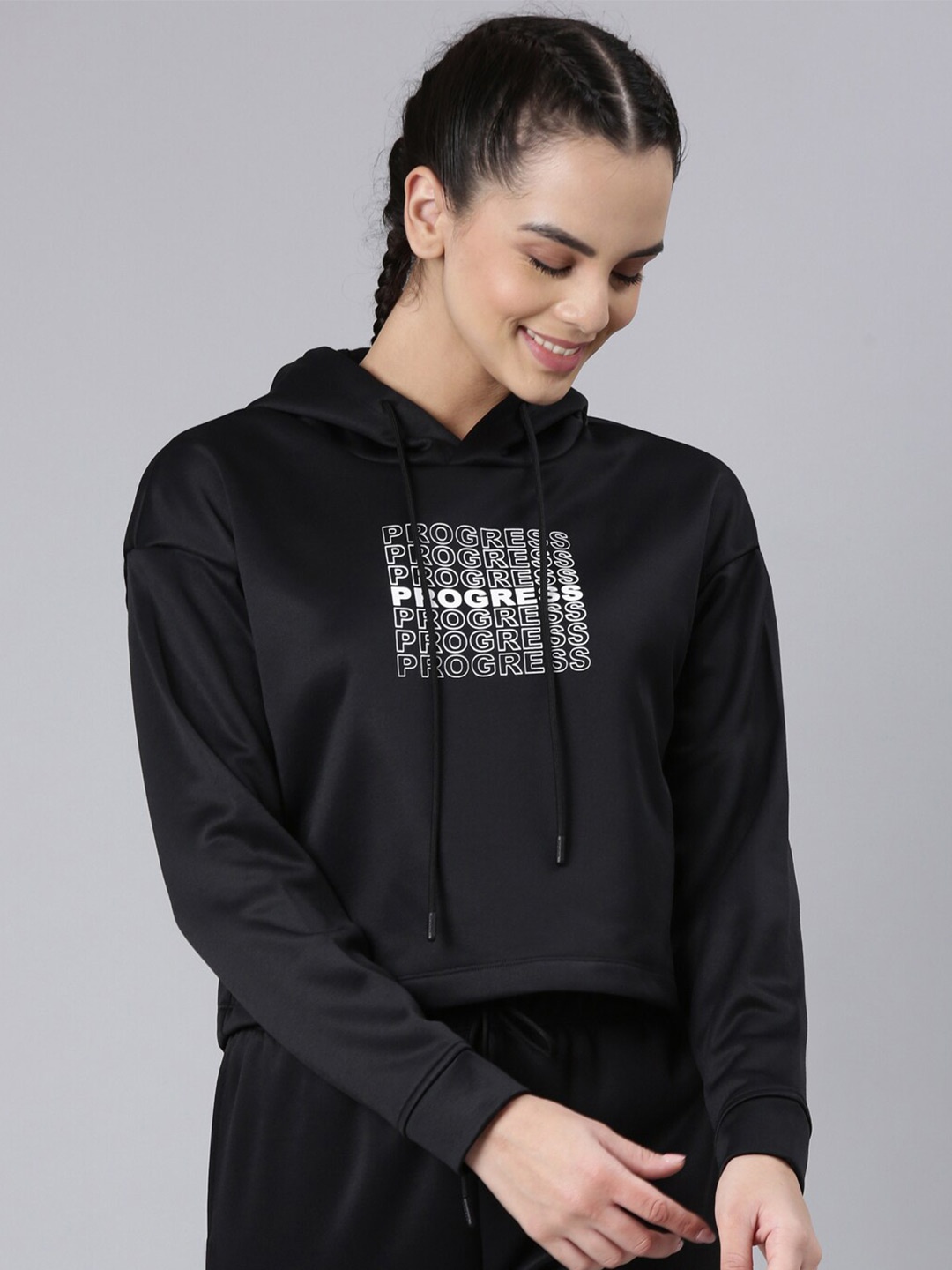 

Enamor Typography Printed Relax Fit Hooded Crop Pullover Sweatshirt, Black