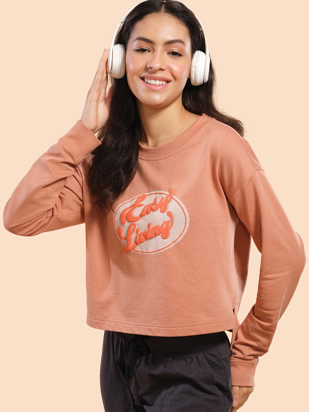 

Enamor Typography Printed Drop Shoulder Pullover Cotton Sweatshirt, Brown