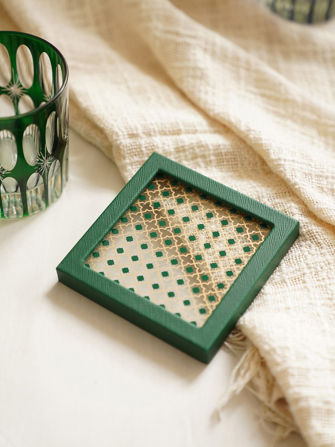 

Pure Home and Living 2 Pieces White & Green Printed Coasters