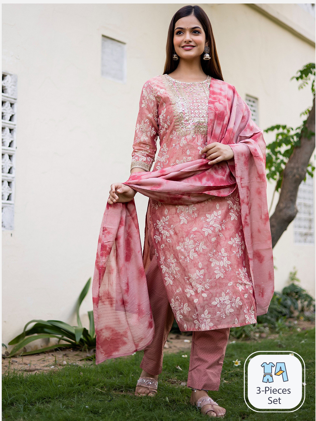 

misbis Floral Embroidered Sequinned Chanderi Cotton Kurta with Trousers & With, Pink