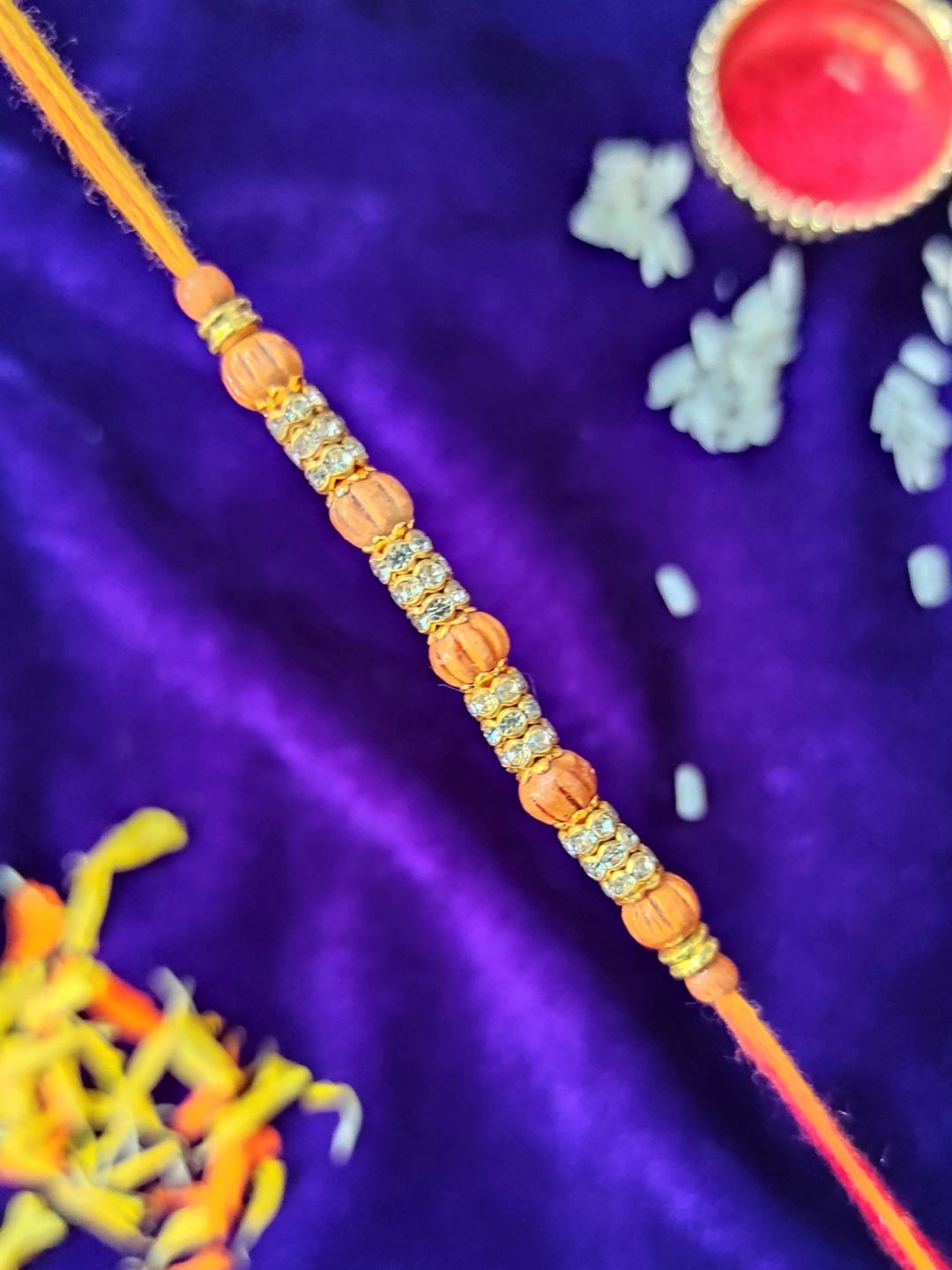 

CRAYTON Stone-Studded & Sandalwood Rakhi, Gold