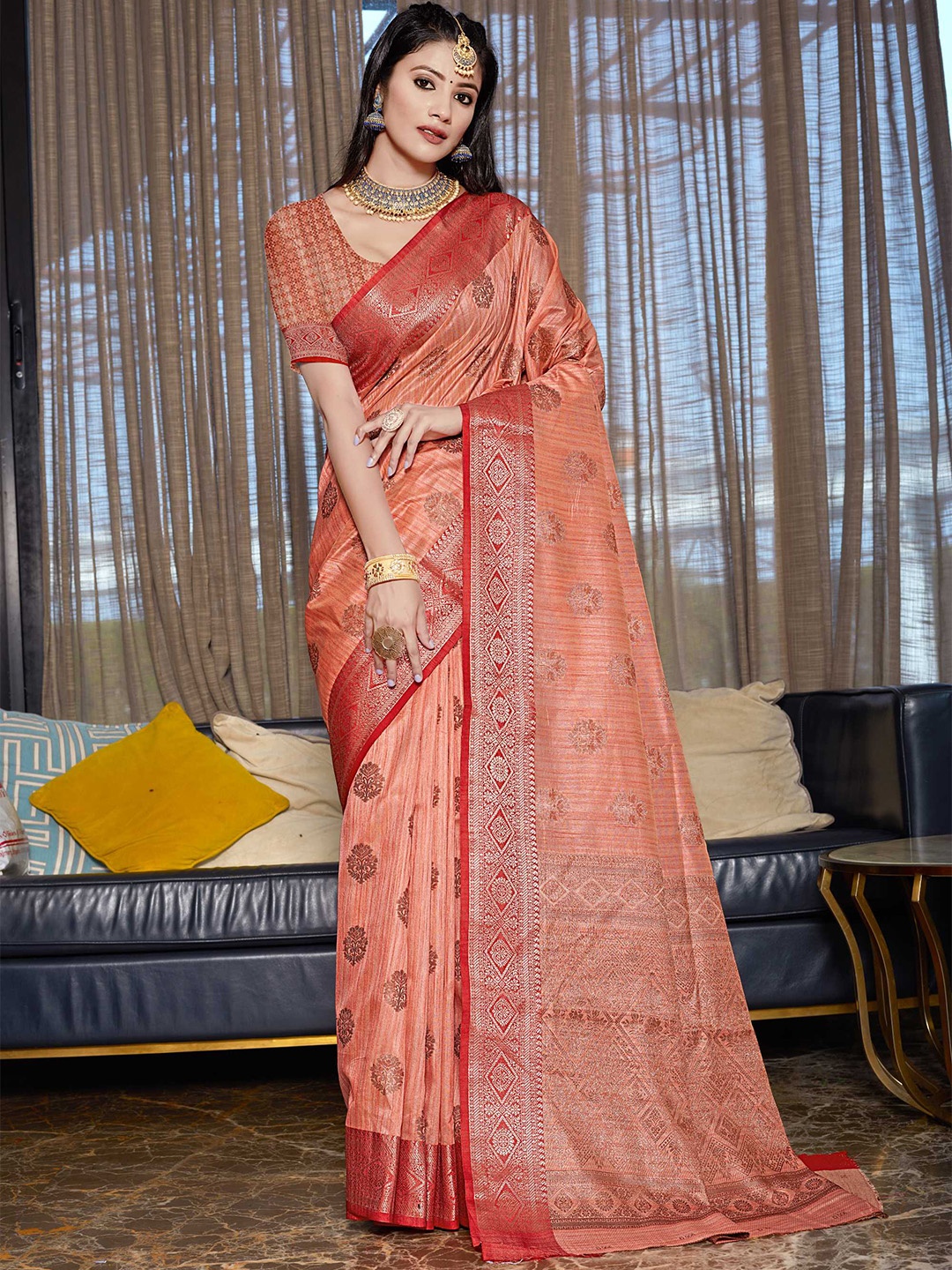 

Mitera Woven Design Zari Banarasi Saree, Peach