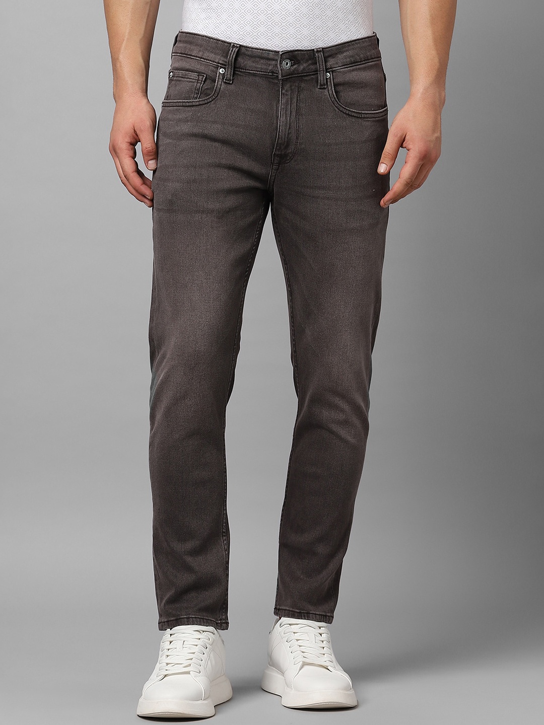 

Louis Philippe Jeans Slim Fit Heavy Fade Jeans, Brown