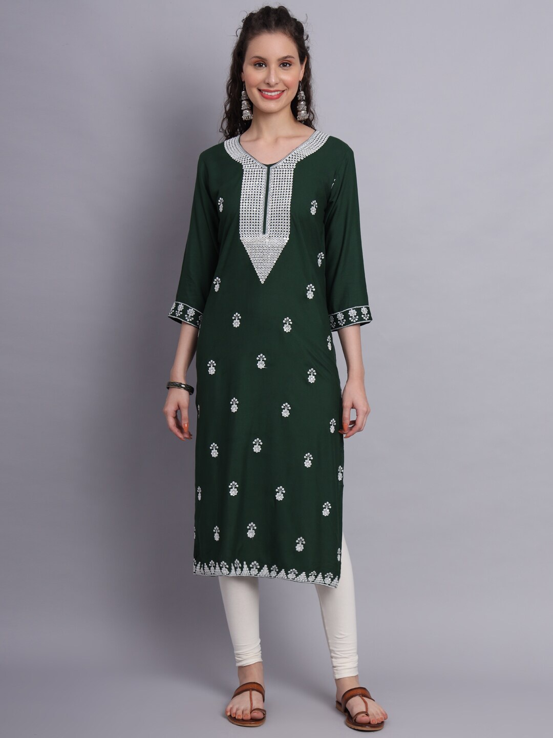 

VAIRAGEE Women Ethnic Motifs Embroidered Kurta, Green