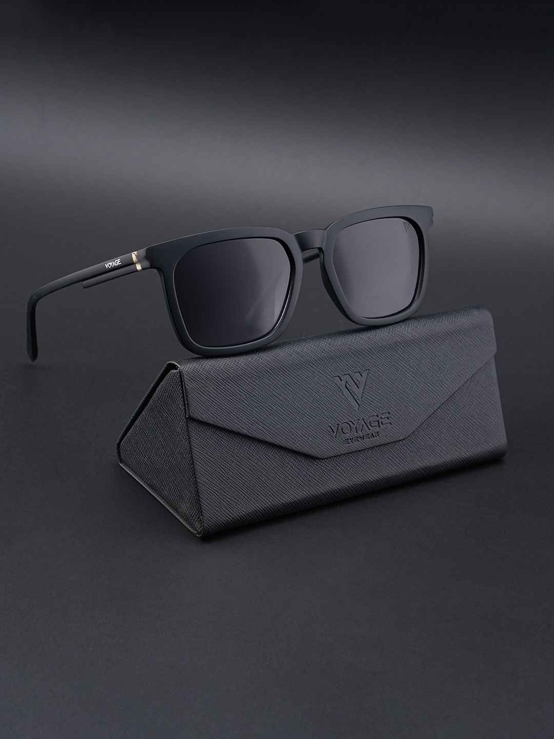 

Voyage Unisex Black Lens & Black Wayfarer Sunglasses with Polarised Lens