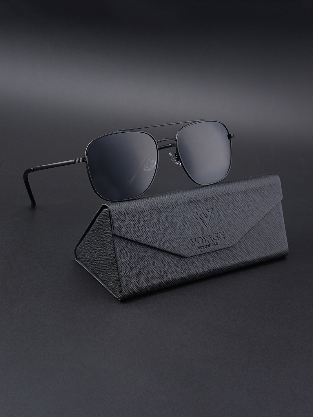 

Voyage Unisex Black Lens & Black Wayfarer Sunglasses with Polarised Lens