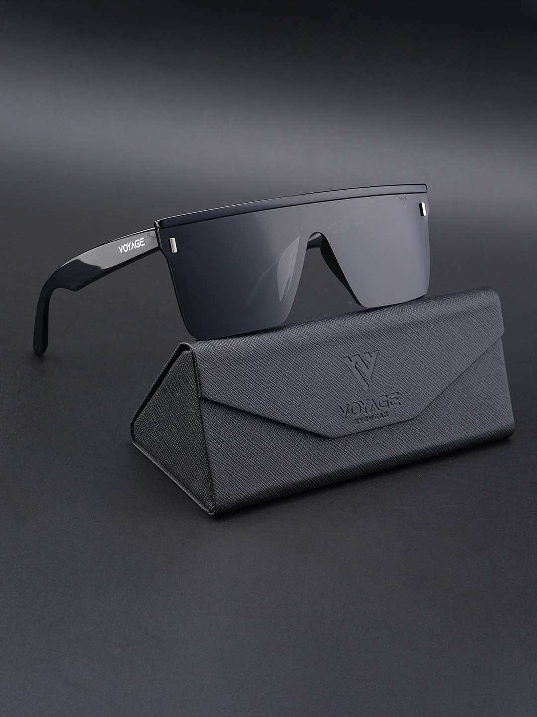 

Voyage Unisex Black Lens & Black Wayfarer Sunglasses with Polarised Lens