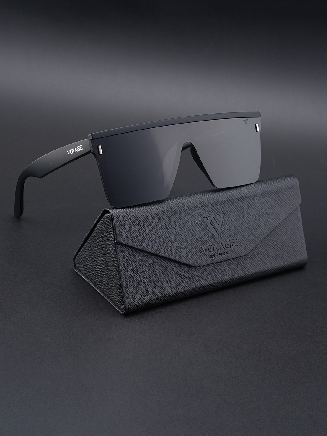 

Voyage Unisex Black Lens & Black Wayfarer Sunglasses with Polarised Lens