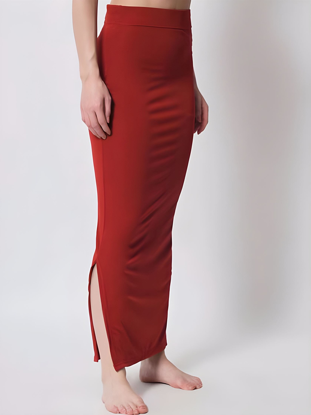 

Hill Islands Seamless Saree Shapewear, Red