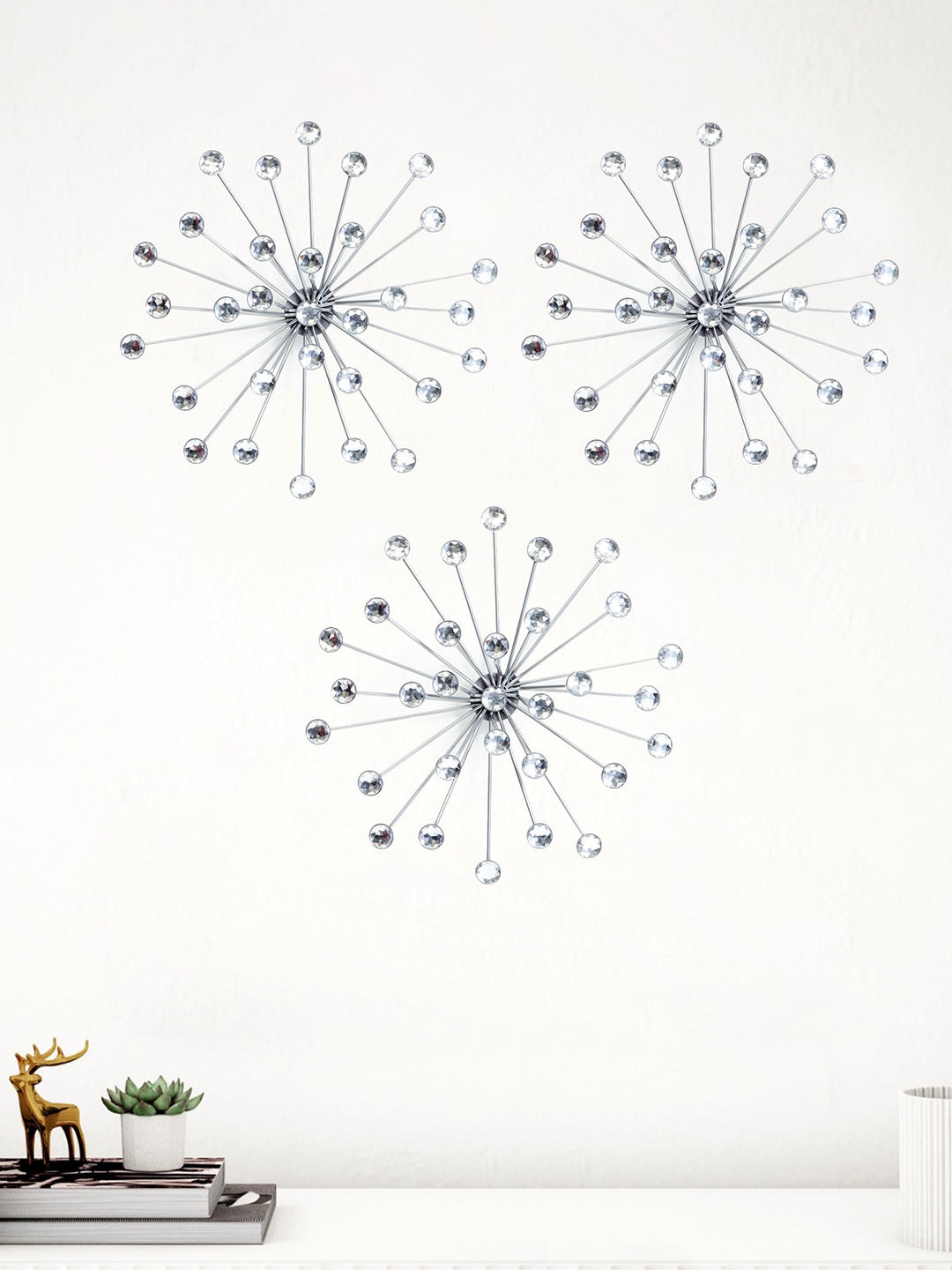 

Home Centre 3-Pcs Grey Textured Abstract Wall Decors, Silver