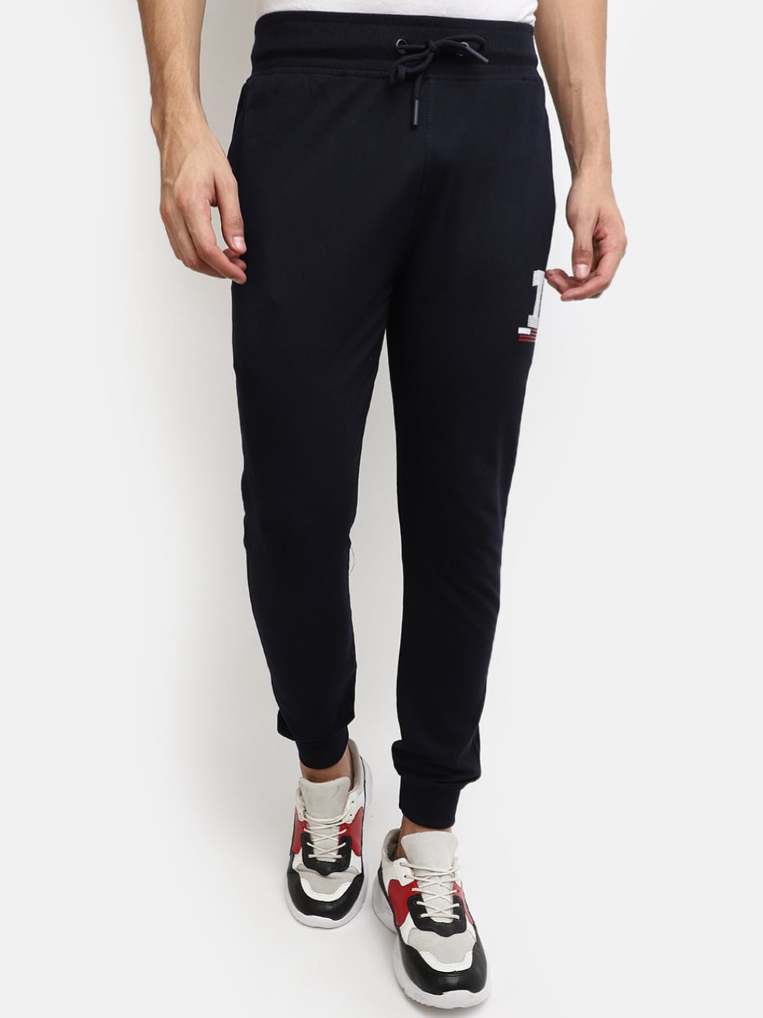 

V-Mart Men Cotton Regular Fit Mid-Rise Joggers, Blue