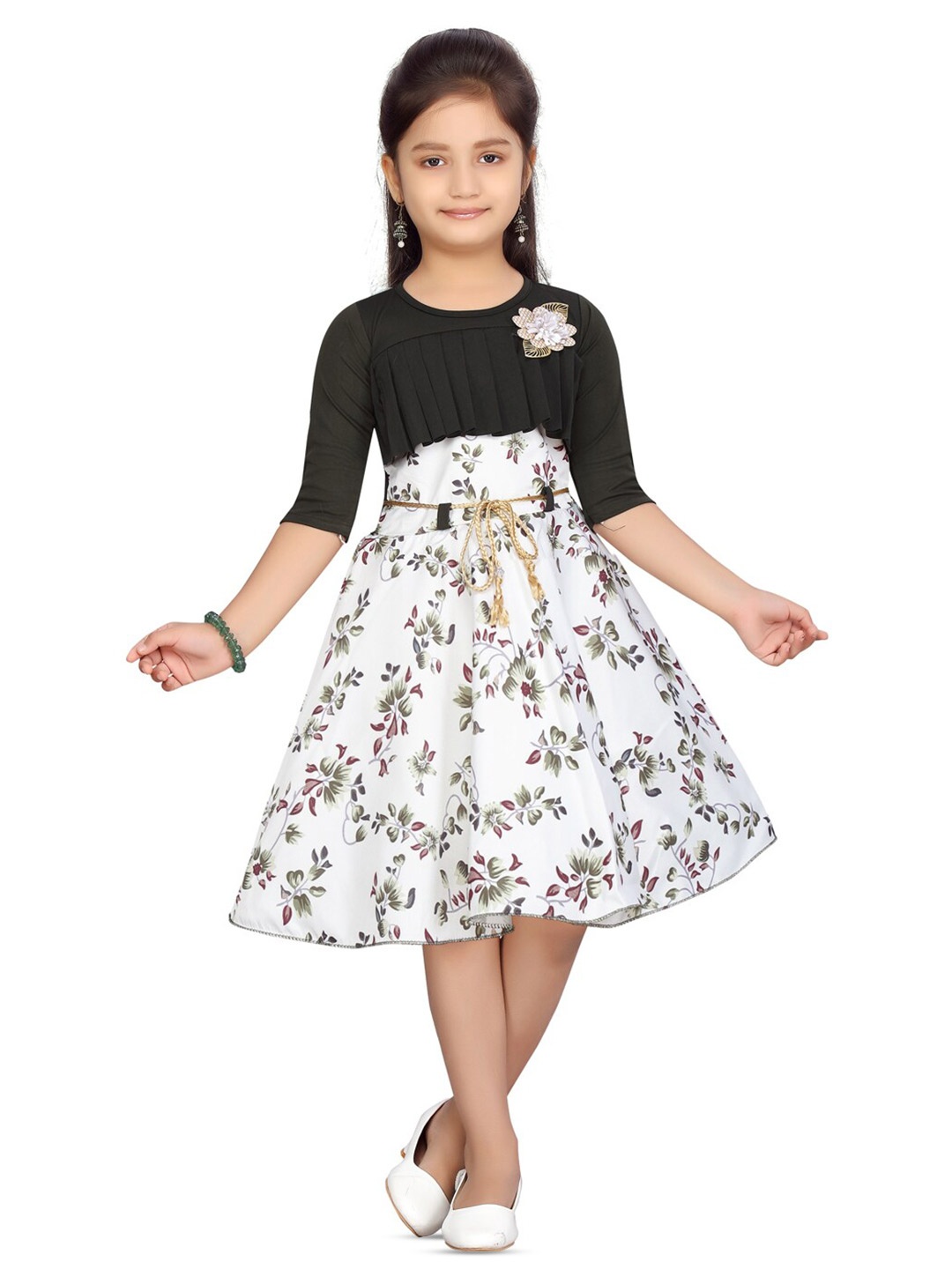 

BAESD Floral Printed Pleated Fit & Flare Dress, White