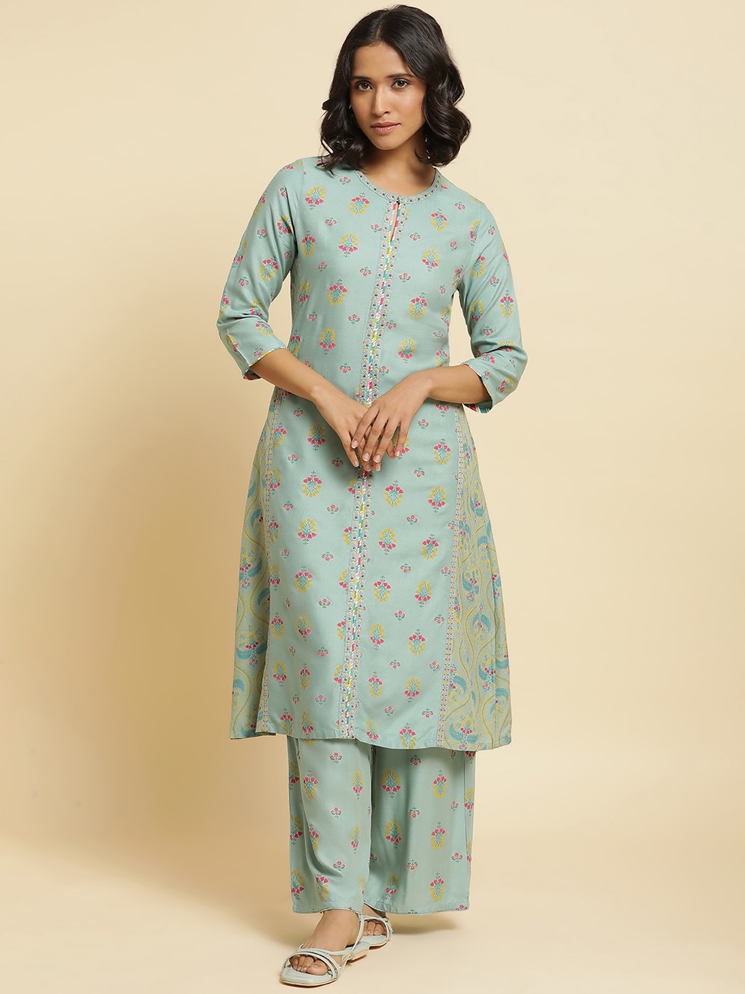 

W Floral Printed Thread Work Kurta with Trousers, Blue