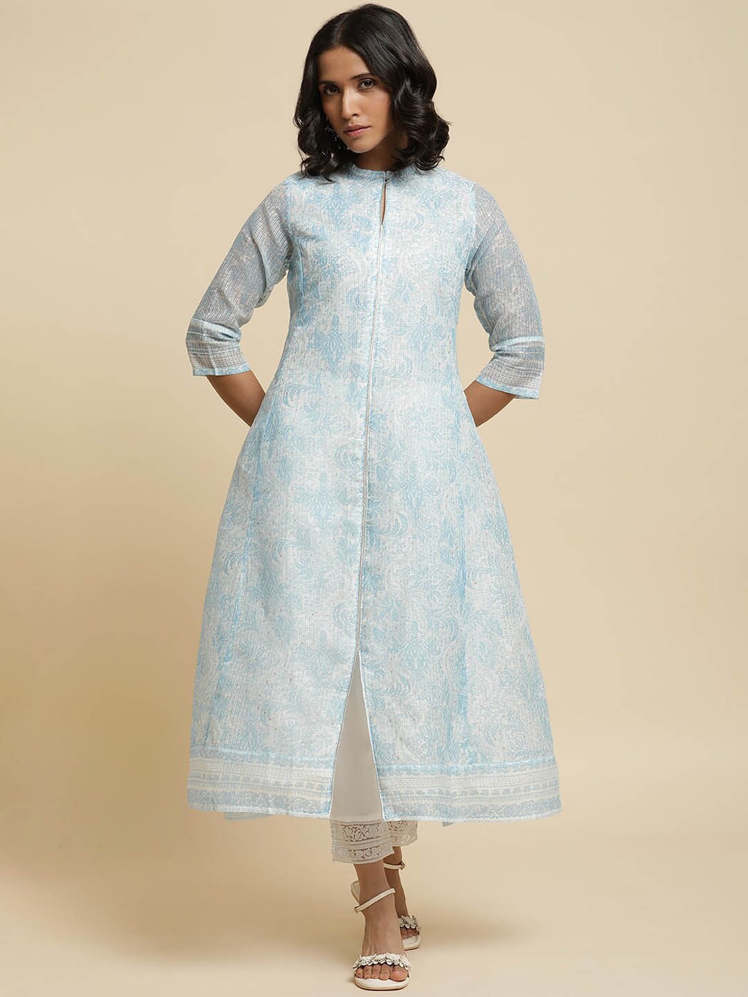 

W Floral Printed A Line Kurta With Trousers, Blue