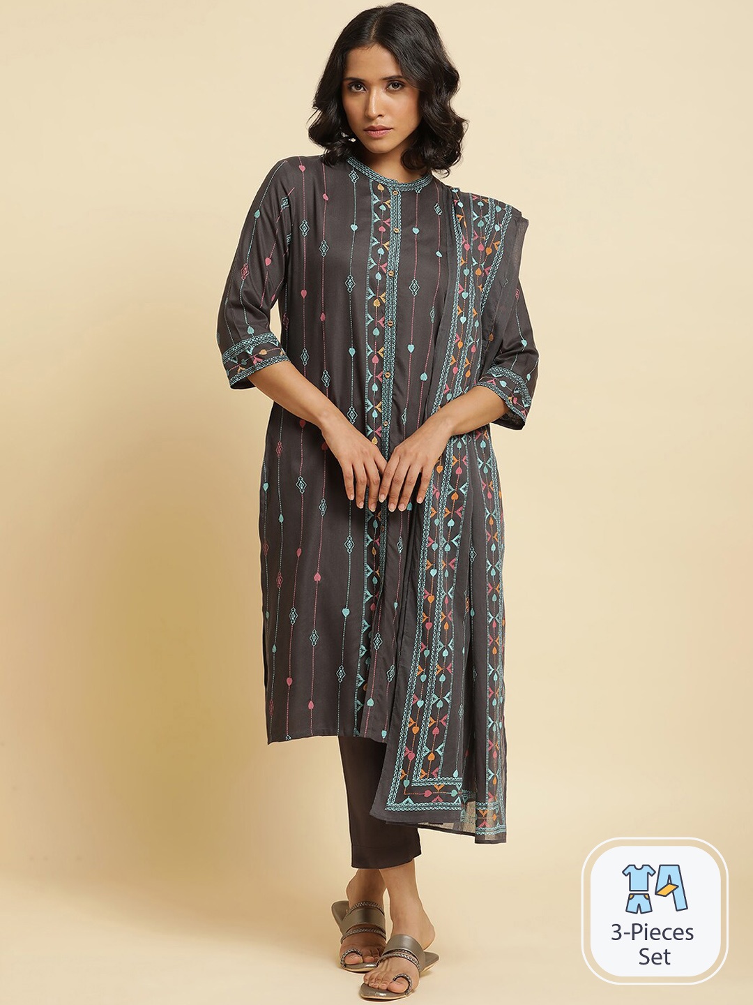 

W Printed Kurta with Trousers & Dupatta, Grey