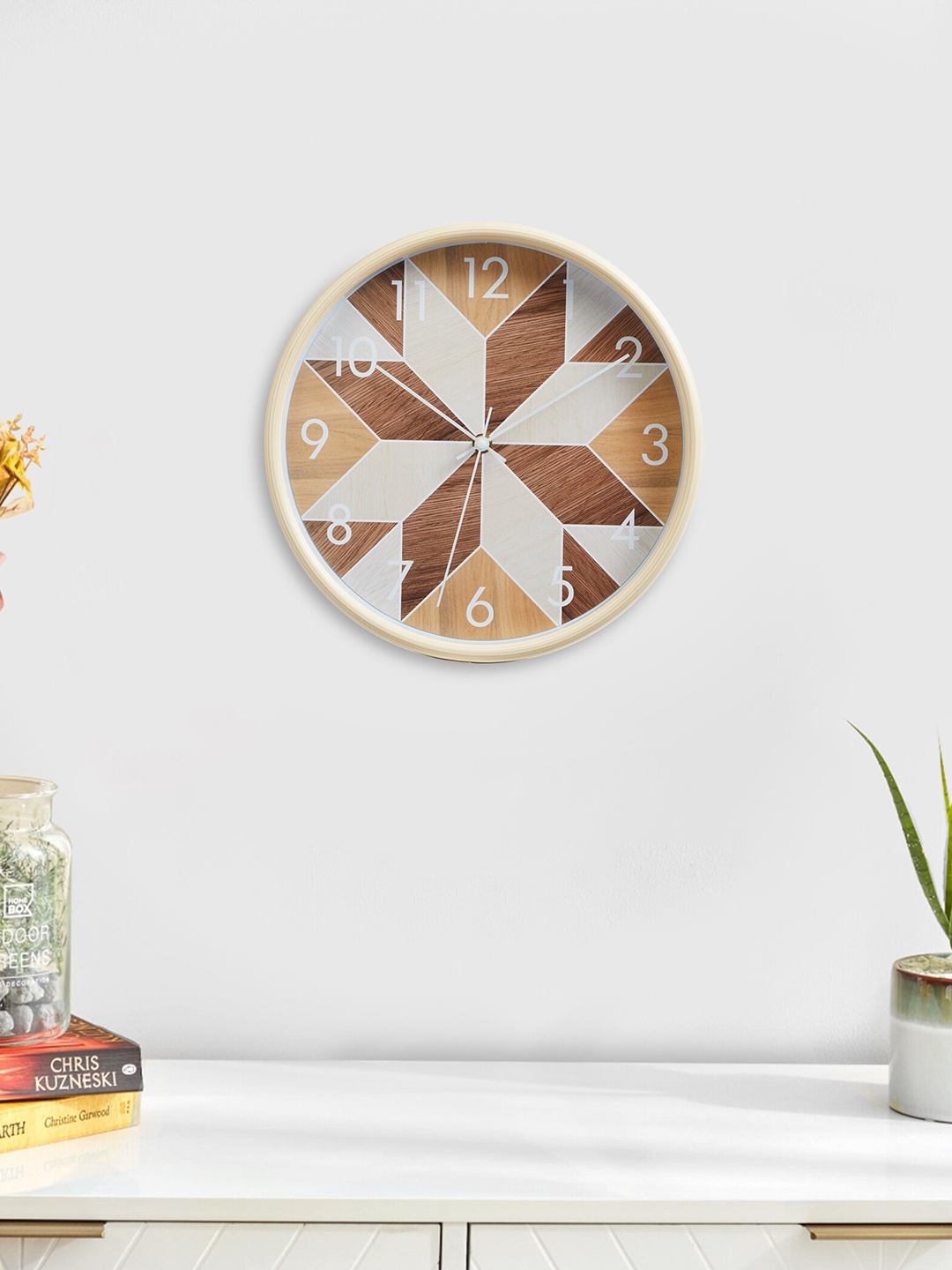 

Home Centre Brown & White Colourblocked Contemporary Wall Clock