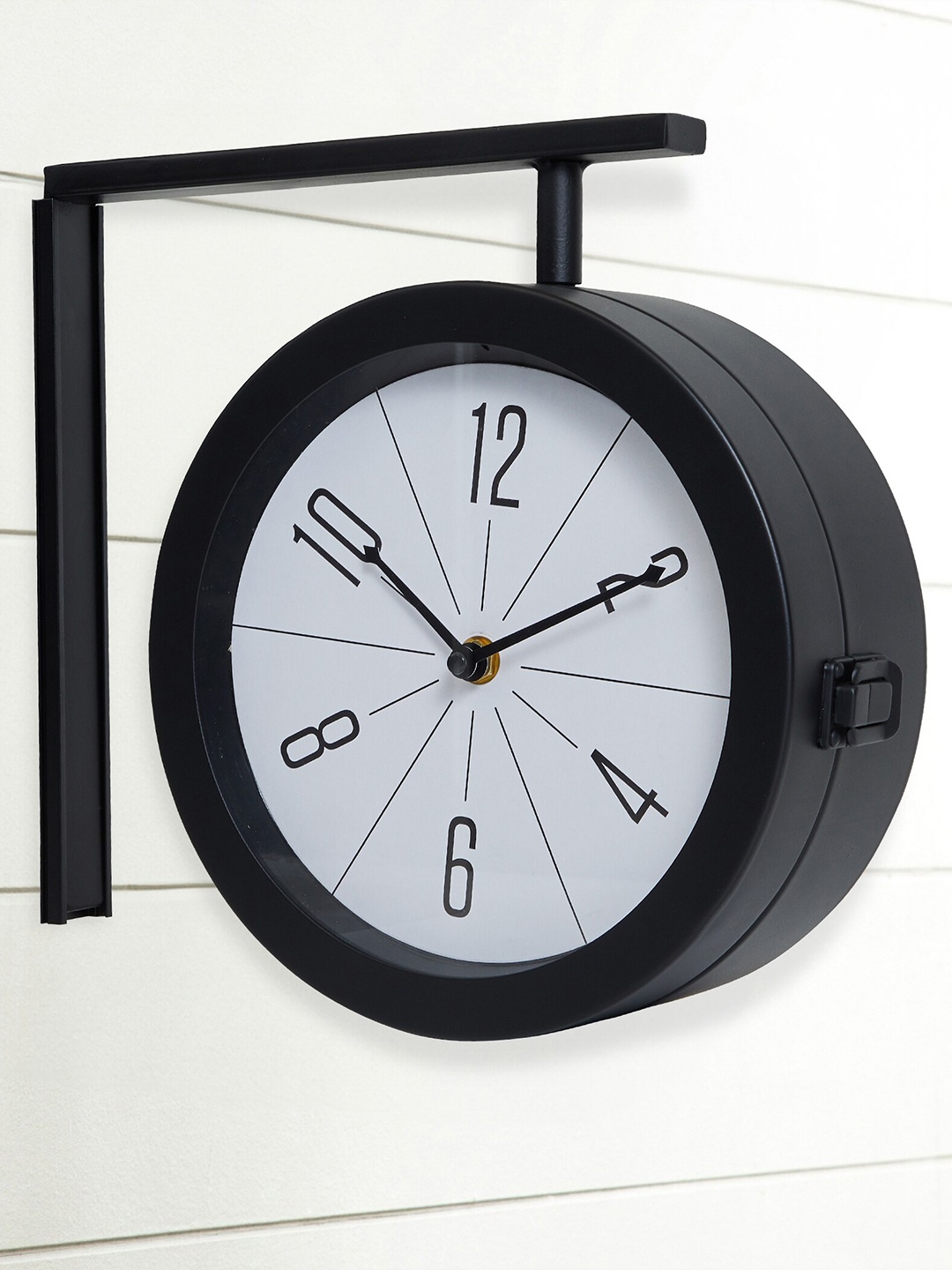 

Home Centre Black & White Textured Contemporary Wall Clock
