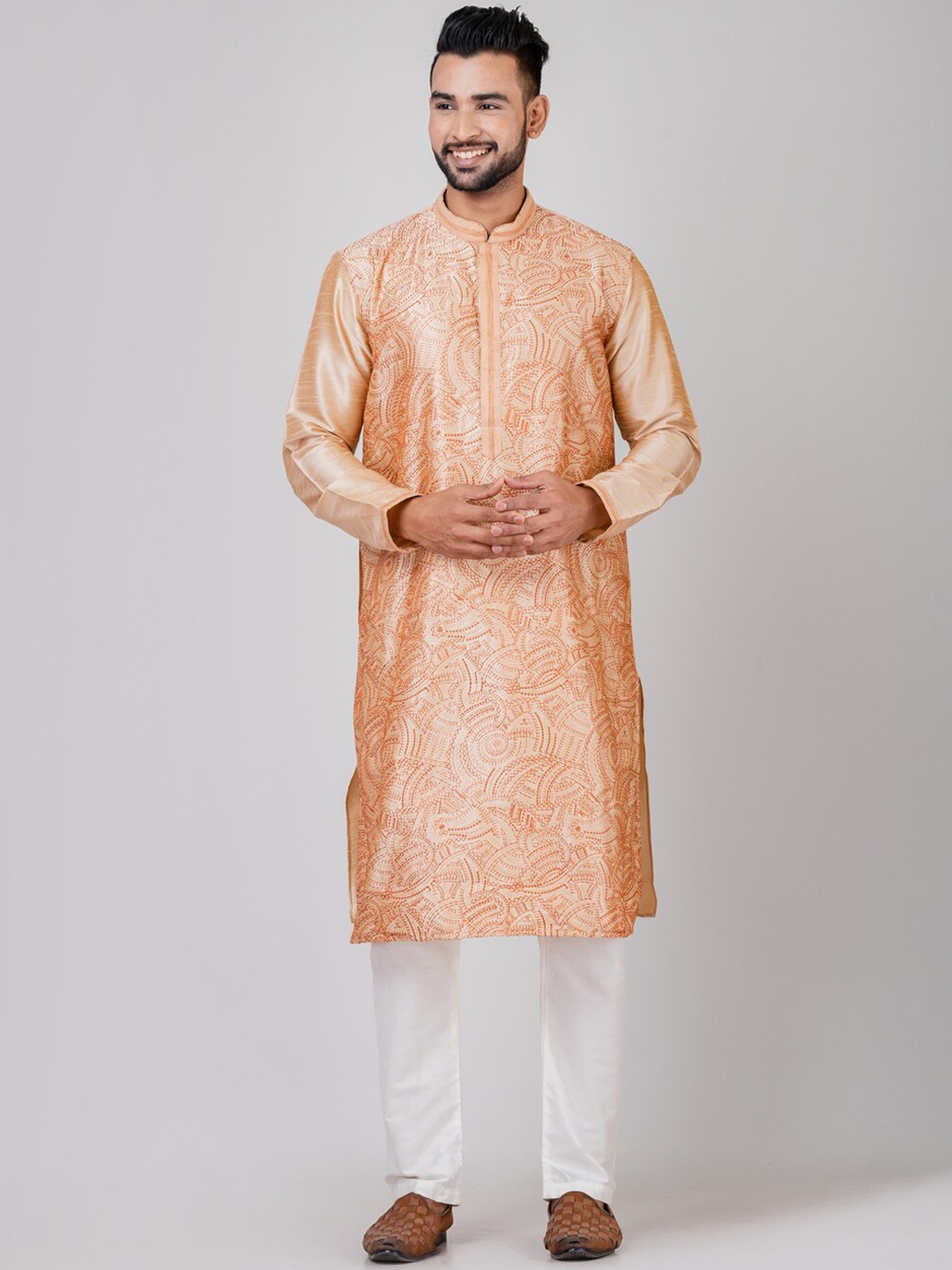 

HU - Handcrafted Uniquely Embroidered Mandarin Collar Straight Kurta, Peach